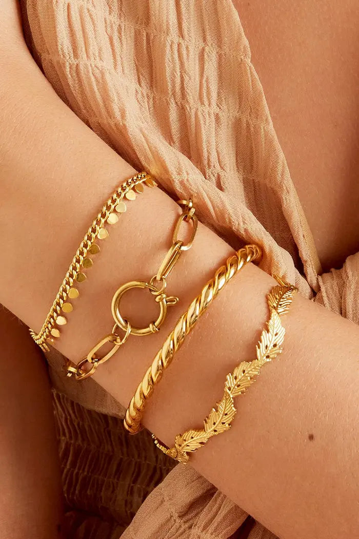 Gold Circles Chain Bracelet