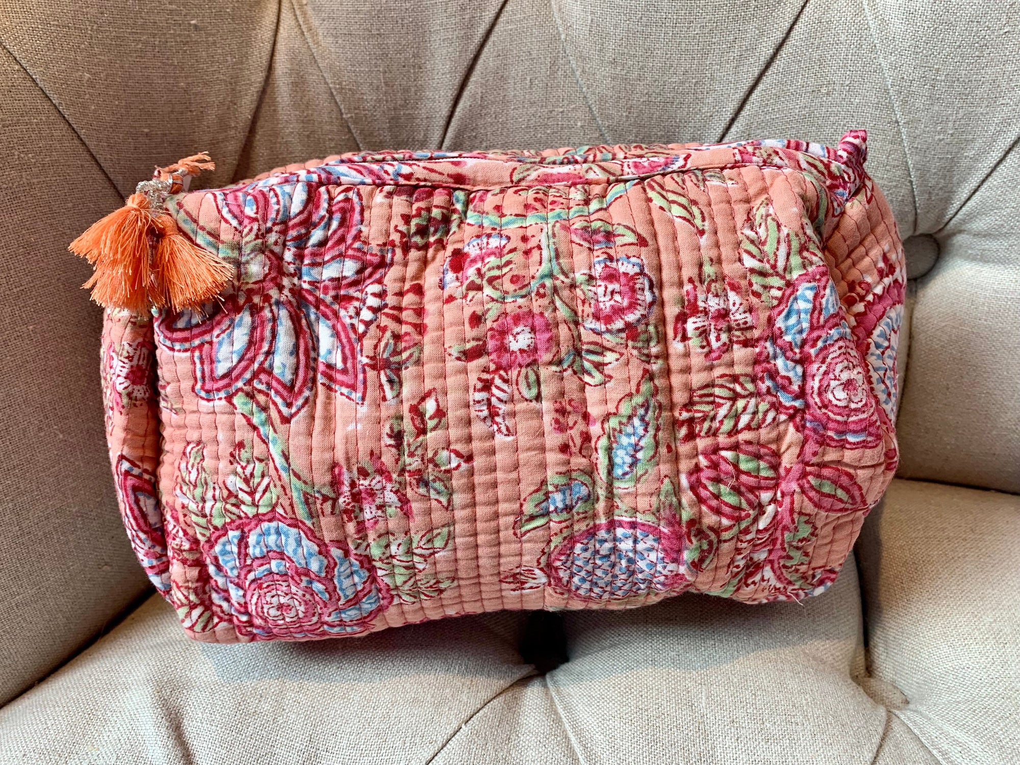 Peach melba Wash Bag Aurina Ltd