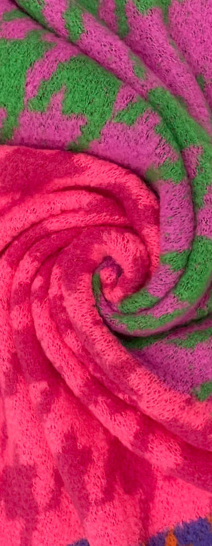 Diagonal Edge Wool Scarf - Pink