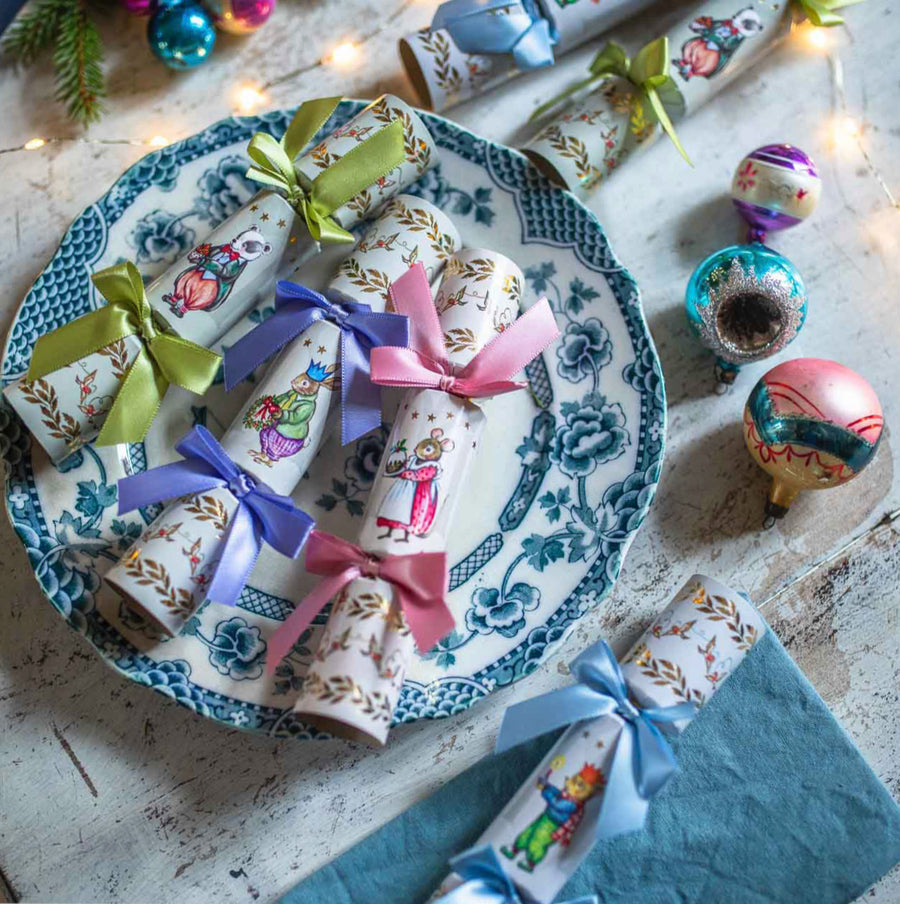 Vintage Style Mini Christmas Crackers