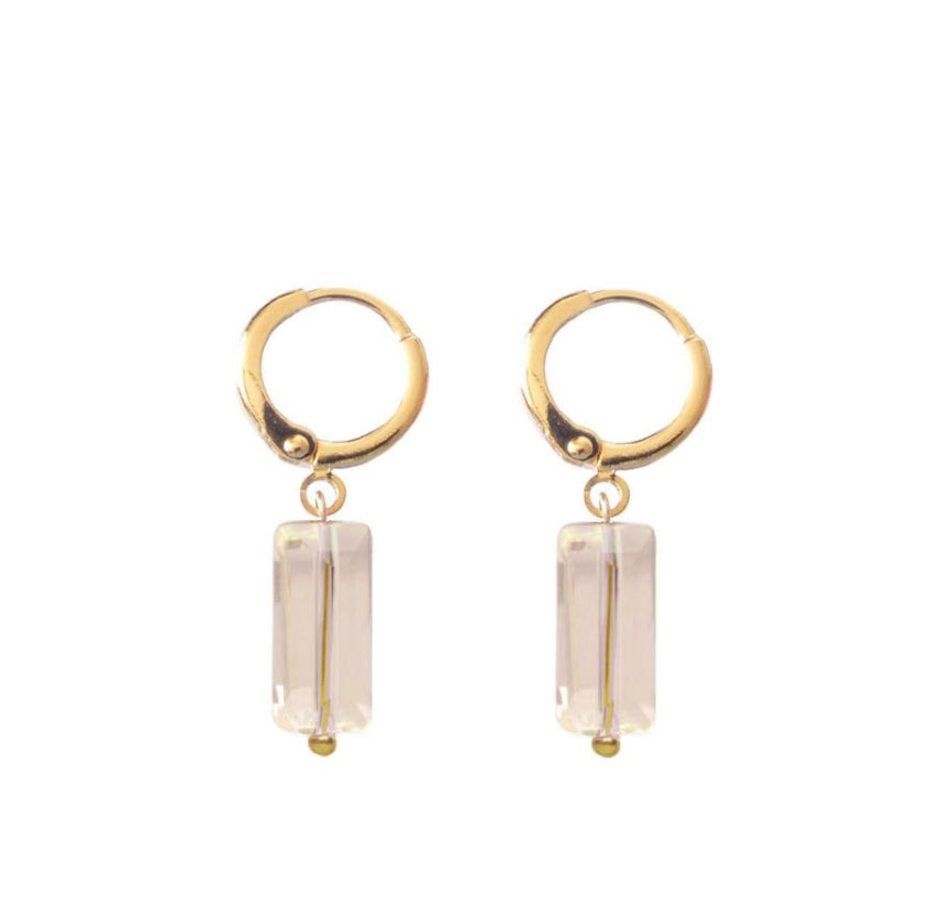 Smoky Pink Bar Huggie