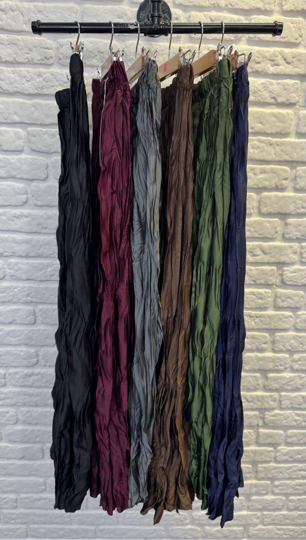 Satin Crinkle Skirt Aurina Pop UP Ltd
