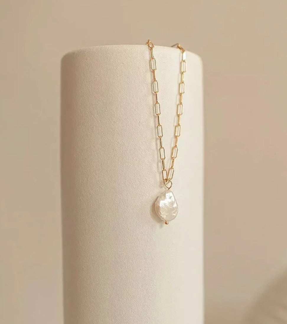 Baroque Pearl Necklace