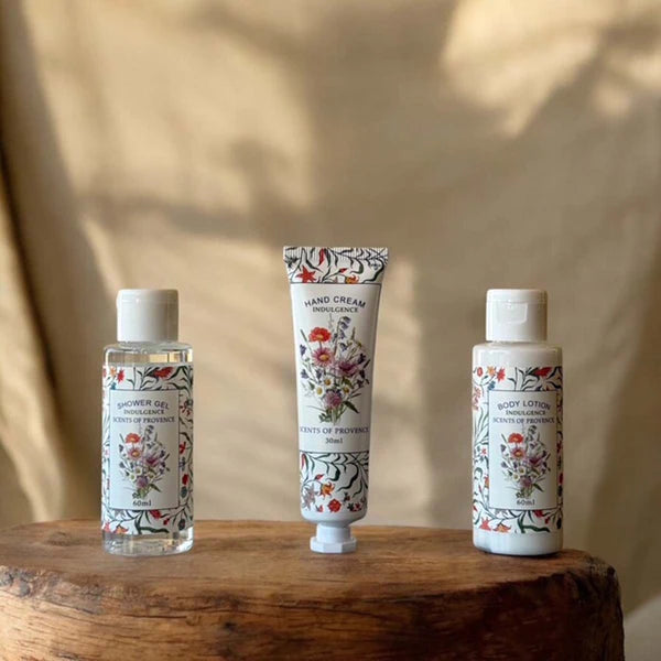 Blue Paisley Weekend Bag Set