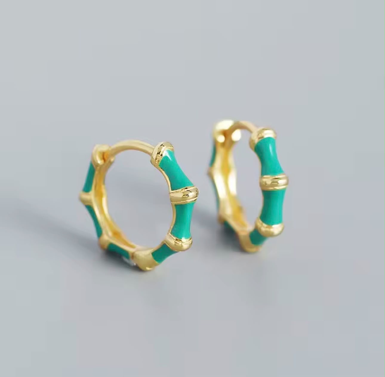 Twisted turquoise Huggies