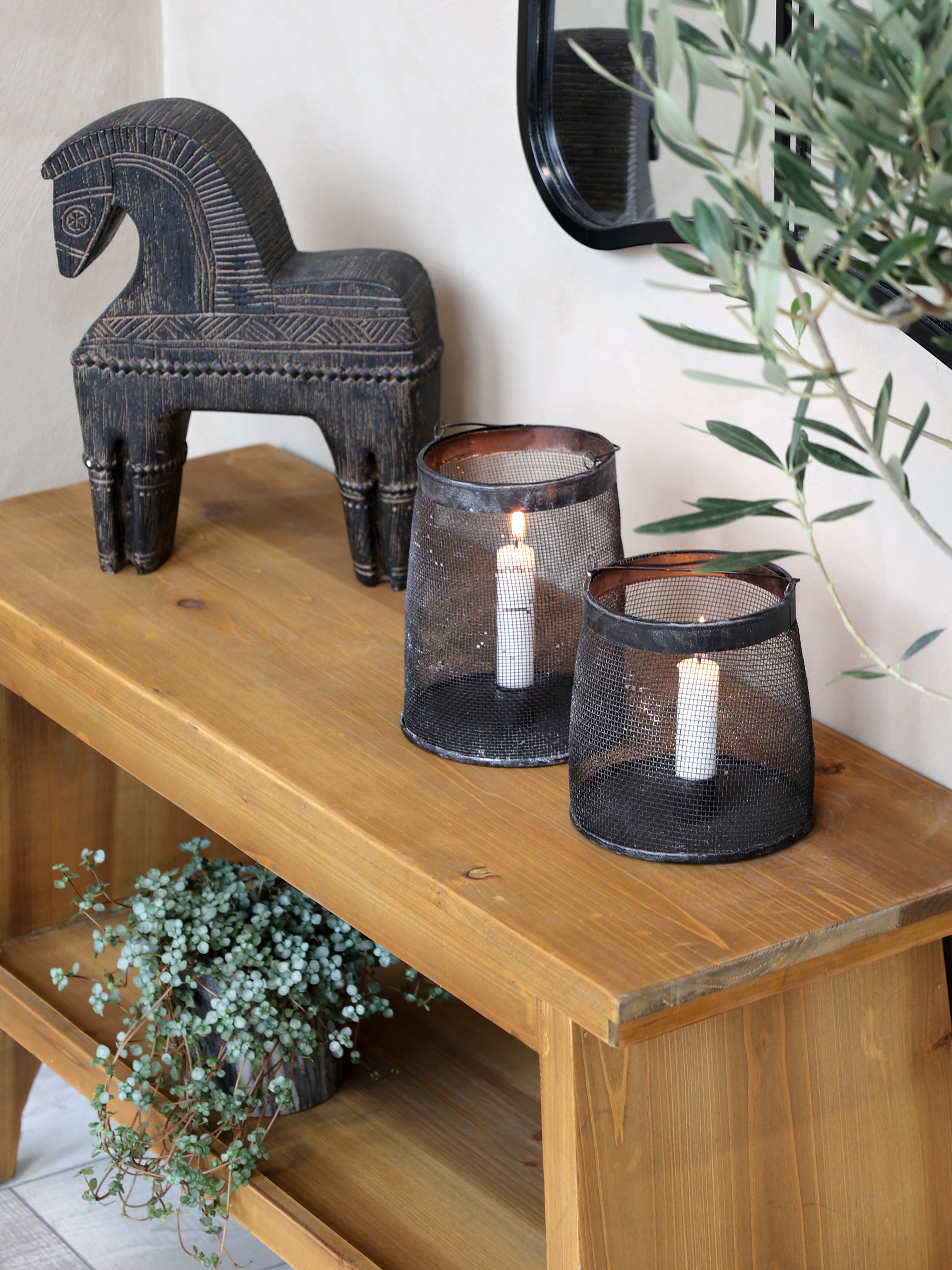 Large Antique Style Horse with Markings - Aurina Ltd