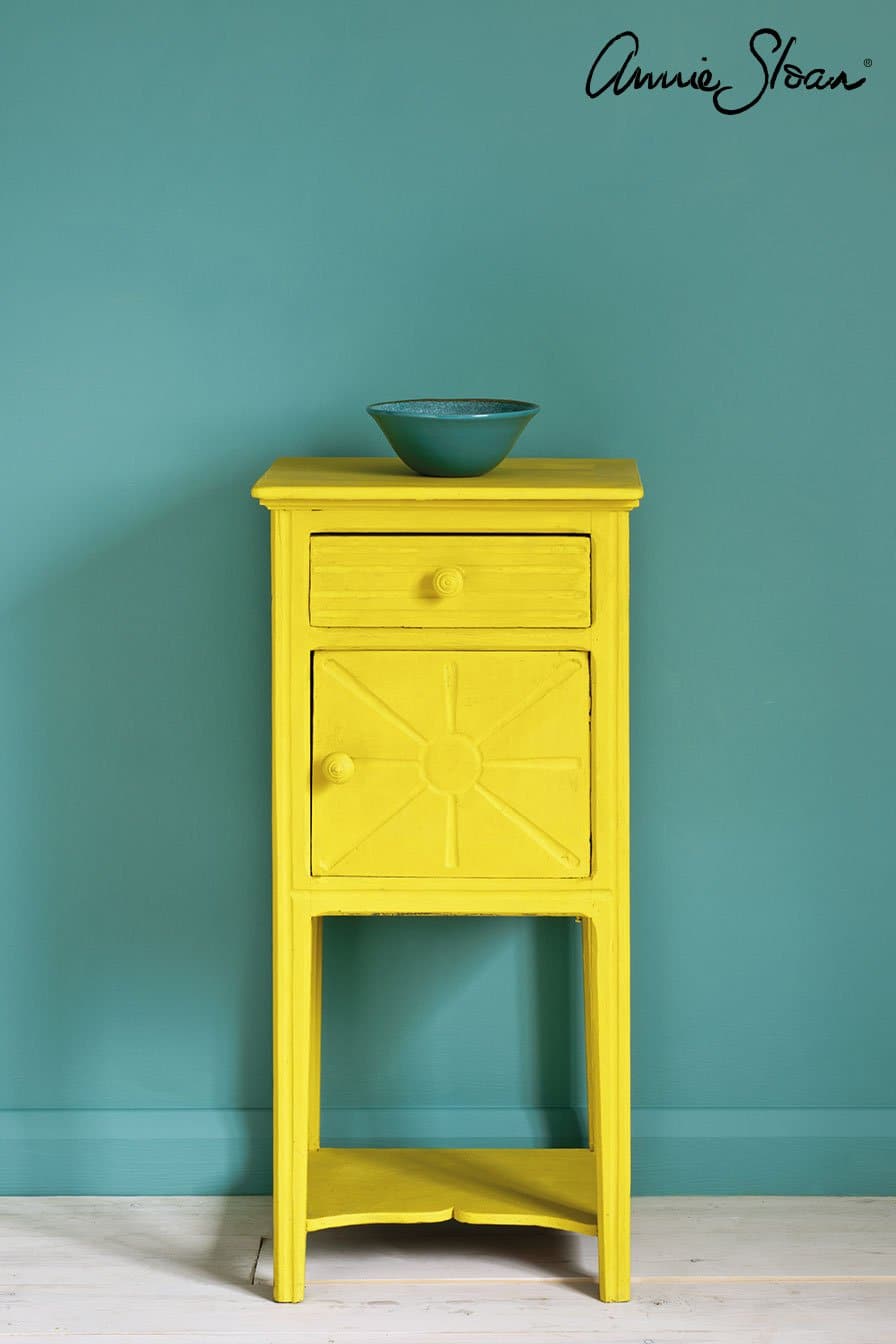 Annie Sloan Chalk Paint®Decorative Paint English Yellow - Aurina Ltd