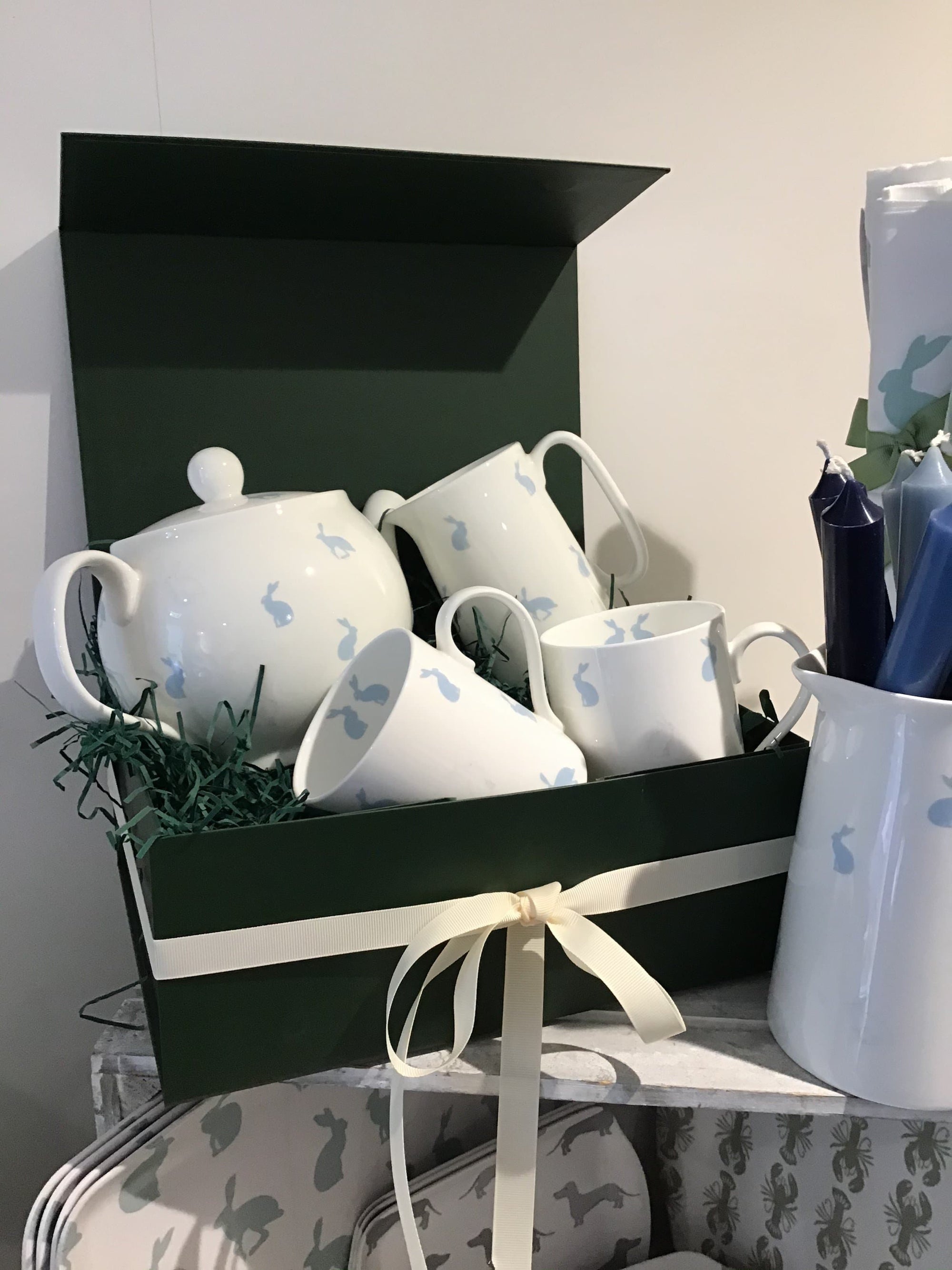 Gift Wrapping - Aurina Ltd