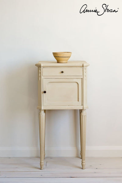 Annie Sloan Chalk Paint®Decorative Paint Old Ochre - Aurina Ltd