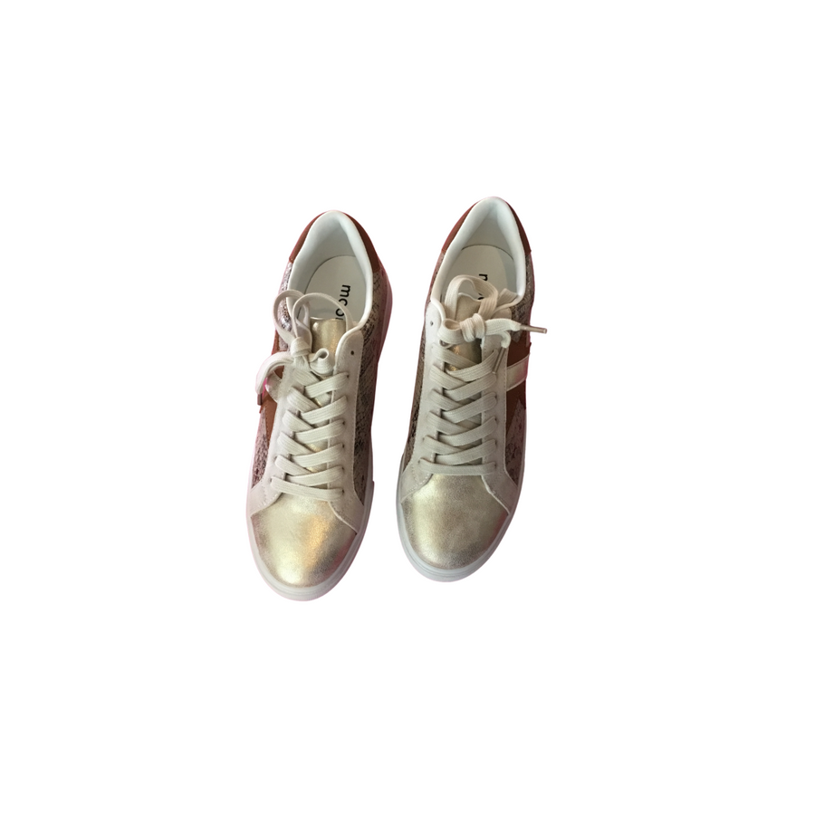 Wiveton Gold Trainer - Aurina Ltd